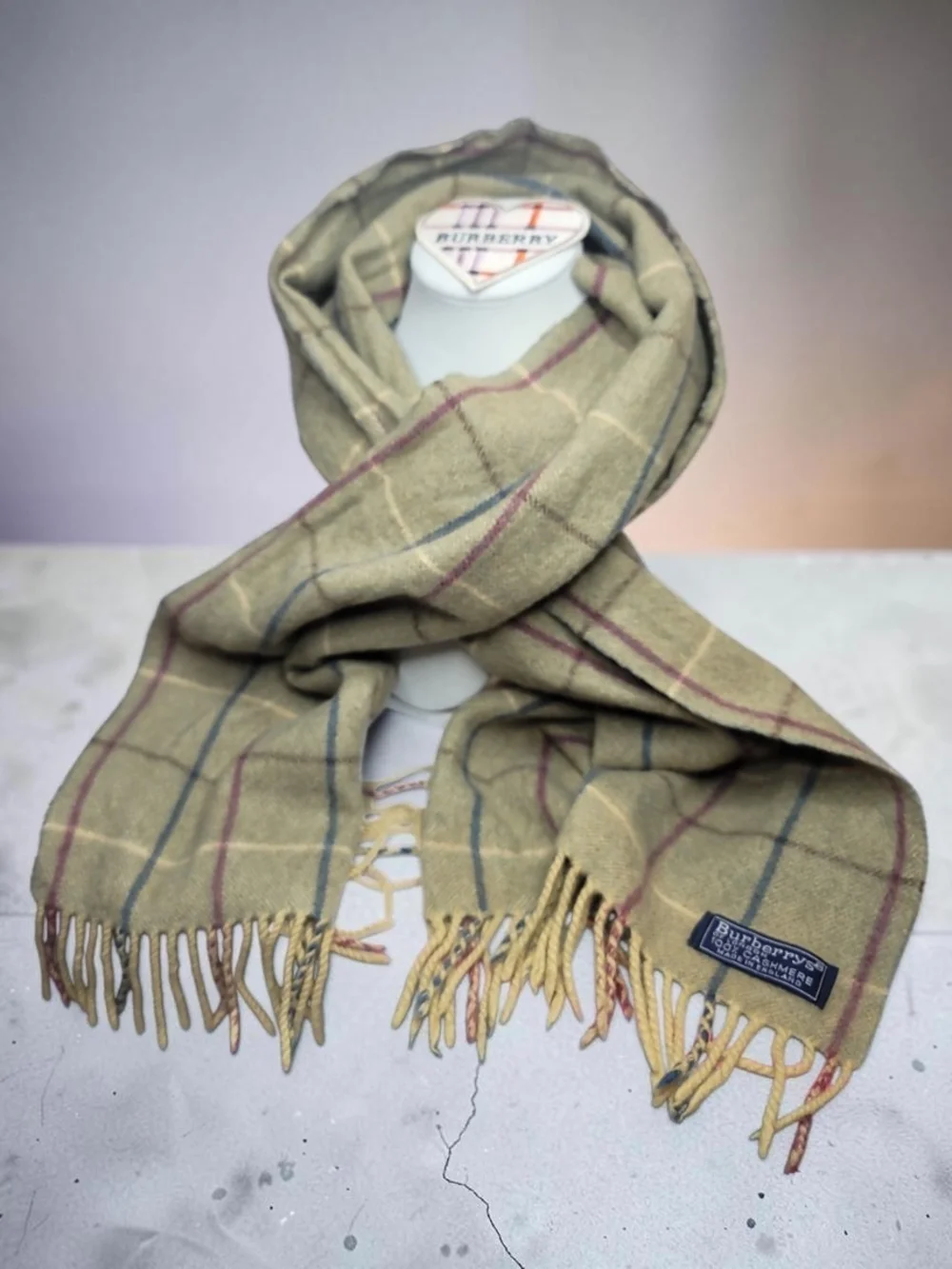 Burberrys Vintage Cashmere Plaid Fringe Scarf in EUC